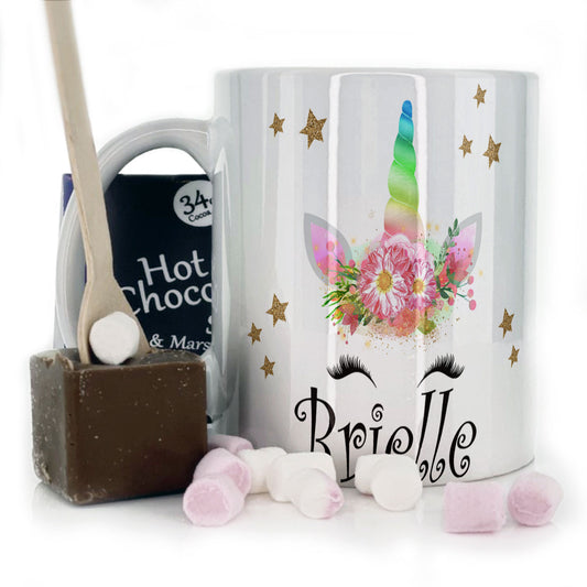 Personalisierte Tasse mit mystischem Text und fröhlichem Regenbogen-Blumeneinhorn