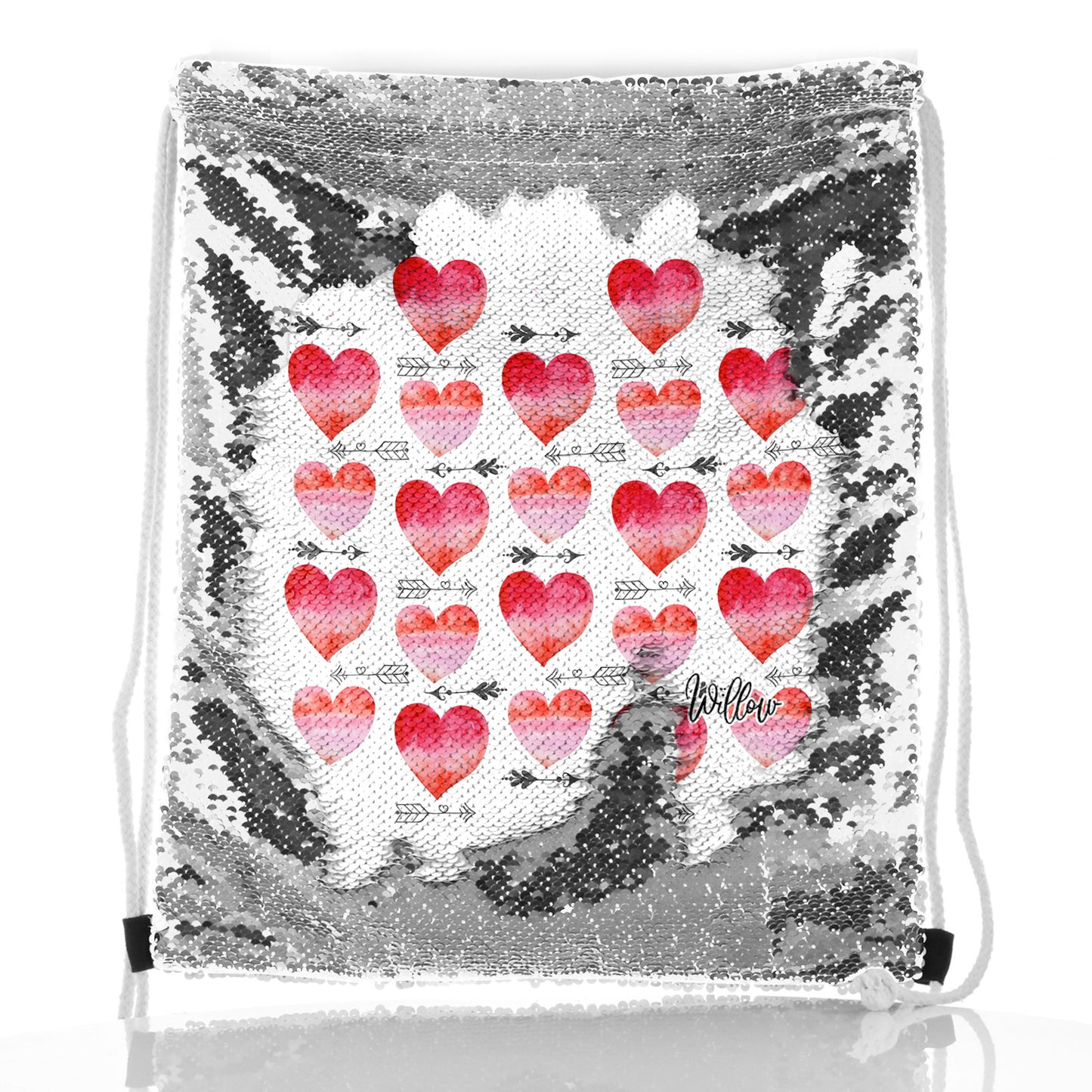 Personalisierter Pailletten-Rucksack mit Kordelzug und stilvollem Aufdruck mit Text und Pfeil-Liebesherzen